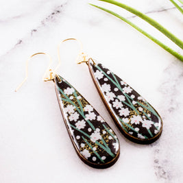 Black Daisy Teardrop Earrings