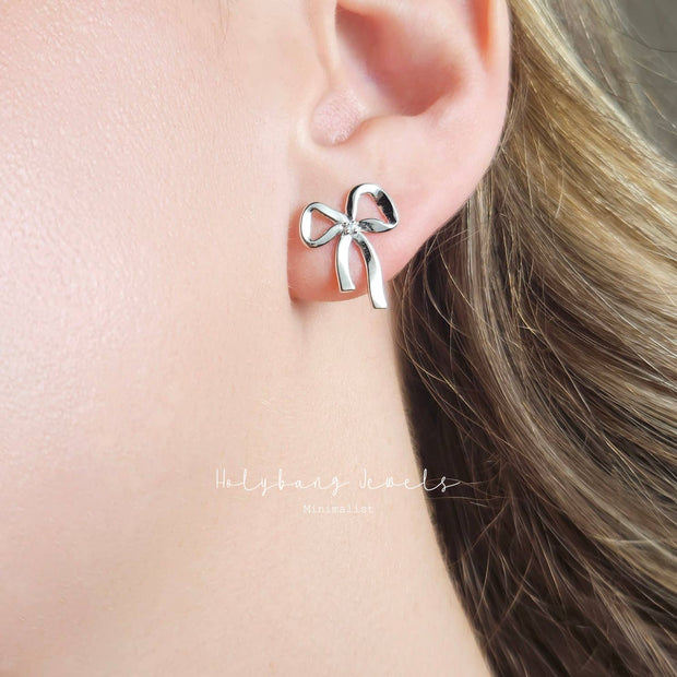 DAINTY BOW EARRINGS - Silver