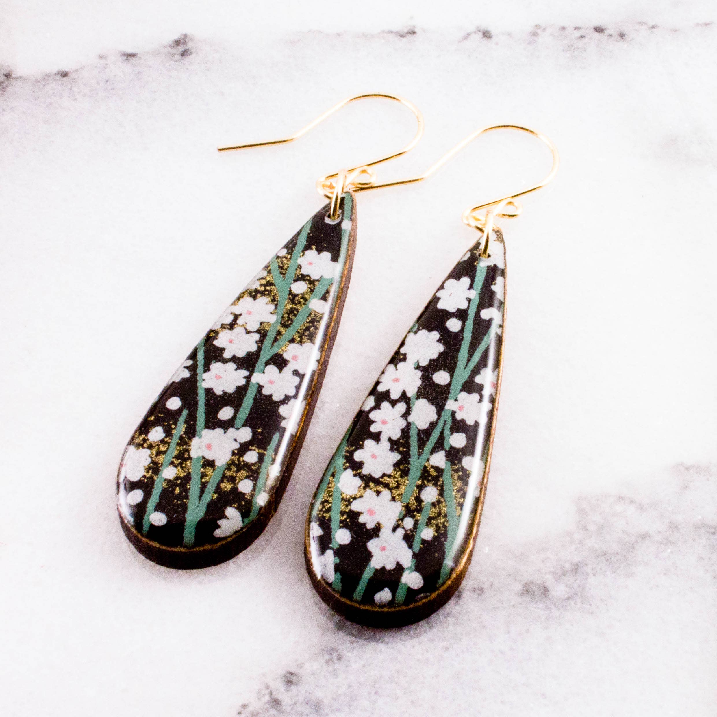 Black Daisy Teardrop Earrings