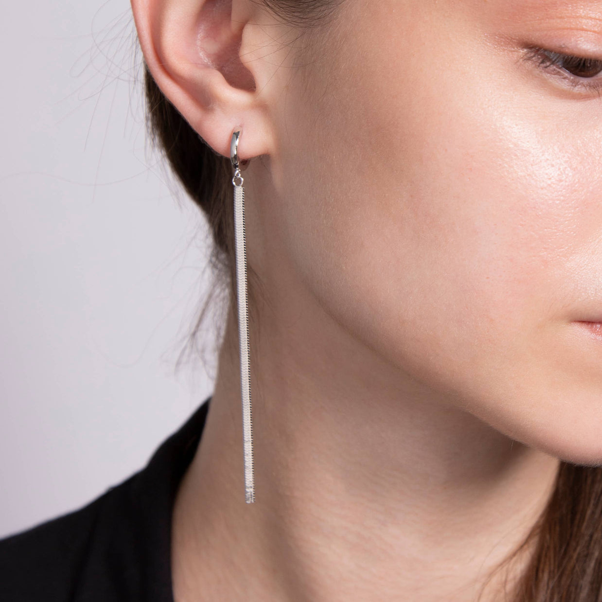 HERRINGBONE CHAIN DROP HOOP EARRINGS - Silver