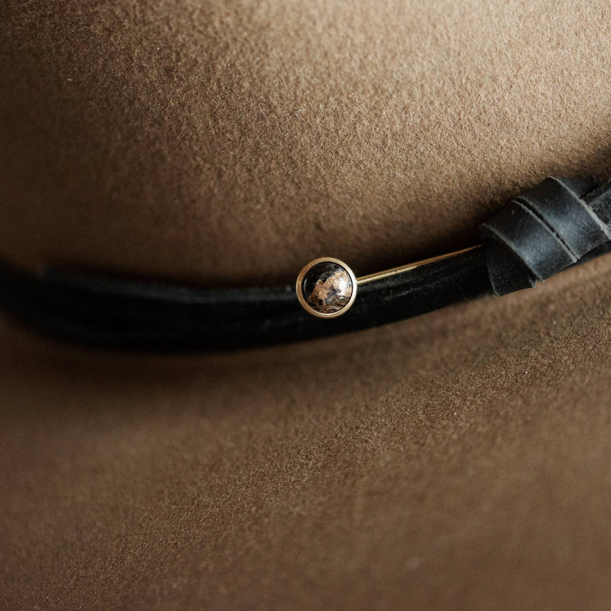 Hyalite Hat Pin // Copper Obsidian // 3.5