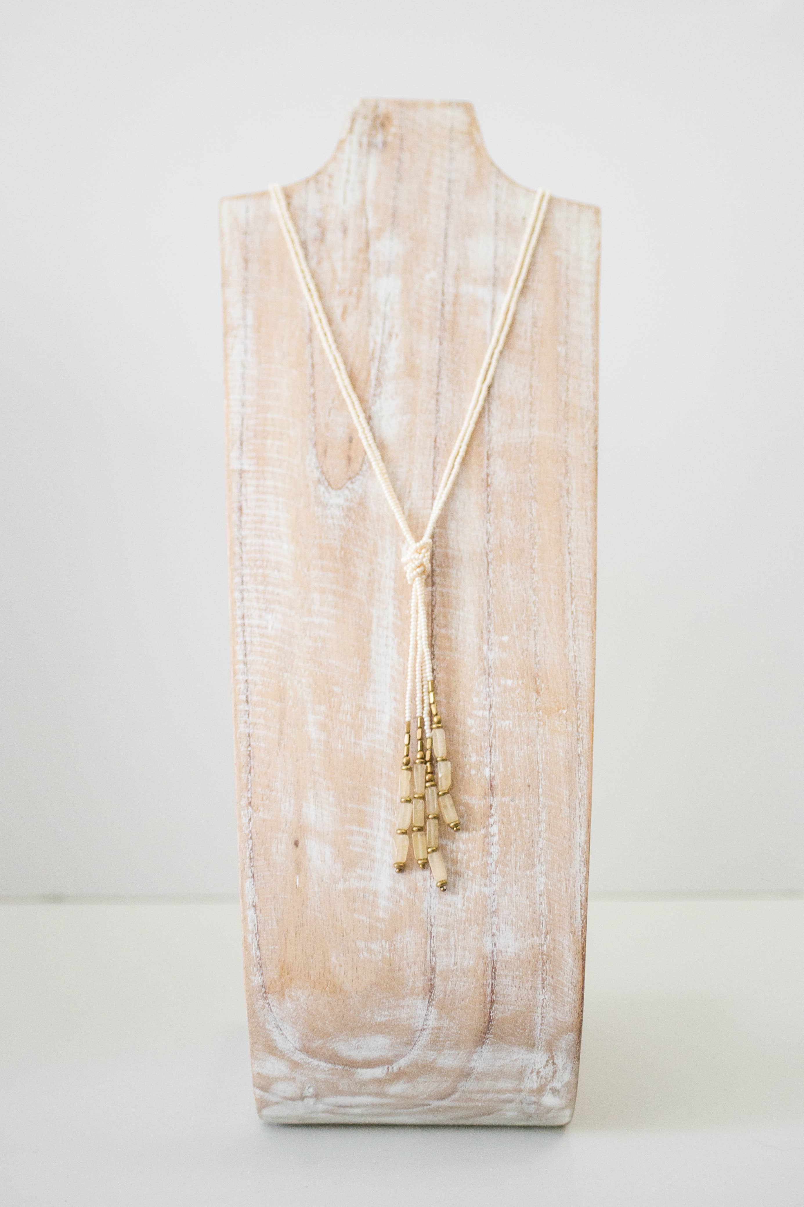 Hema Knot Necklace- Cream