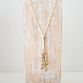 Hema Knot Necklace- Cream