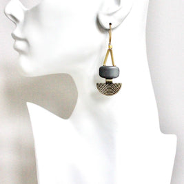 HYLE42 Artdeco Hematite earrings