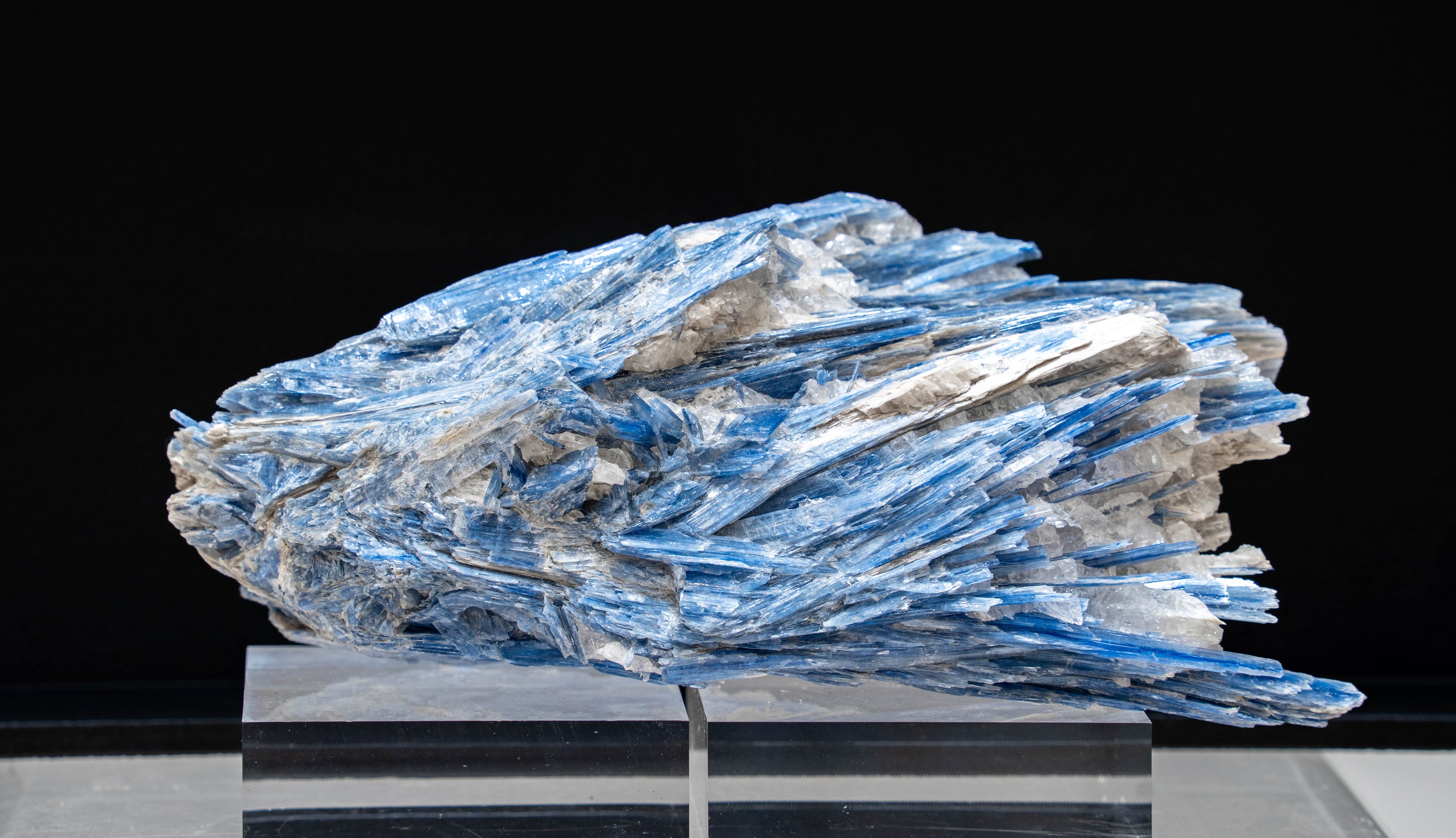 Large KYANITE specimen - 8