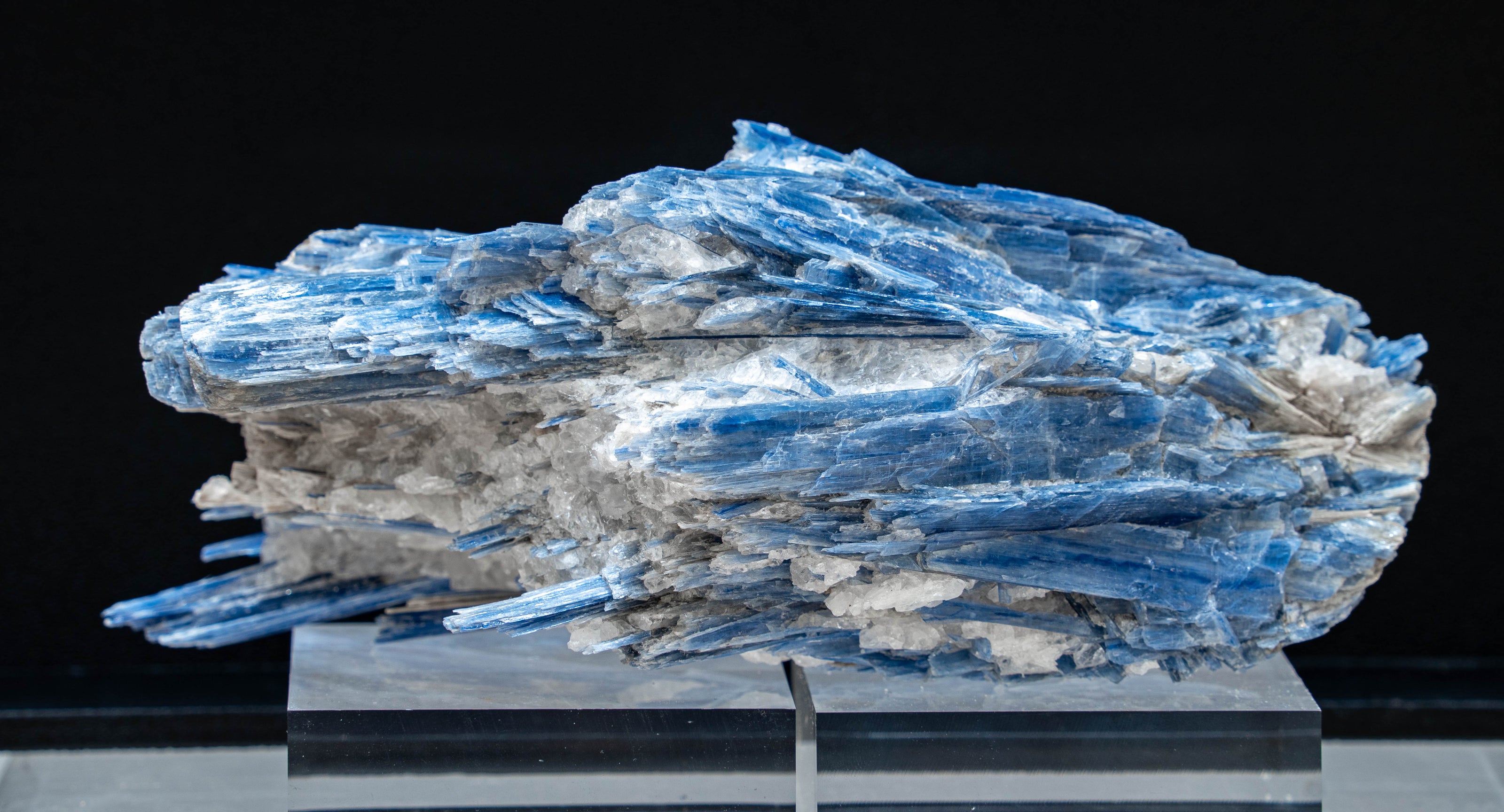 Large KYANITE specimen - 8