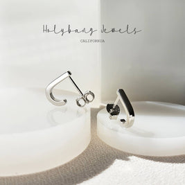 BAR STUD EARRINGS - 6mm Silver