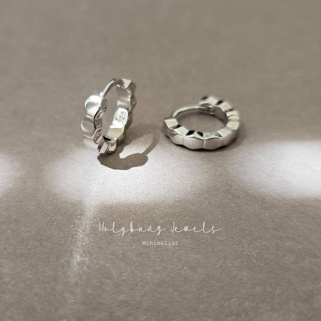 HEXAGON HUGGIE EARRINGS - Silver 8mm